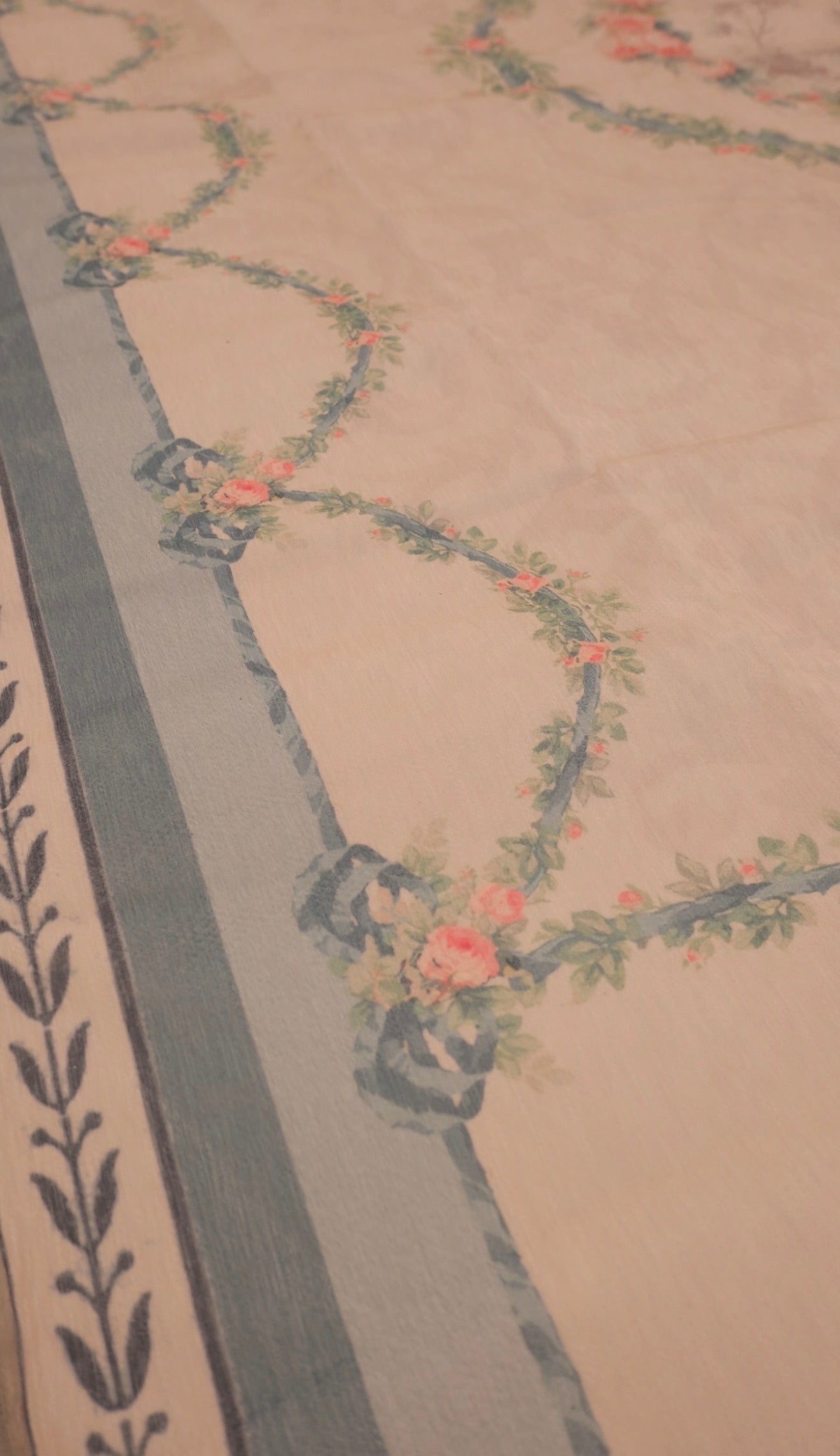 Classic Blue Roses Rug